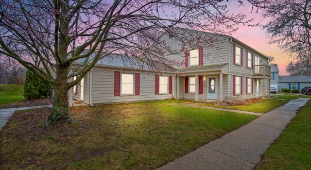 Photo of 2727 Fox Holw, Lake Orion, MI 48360