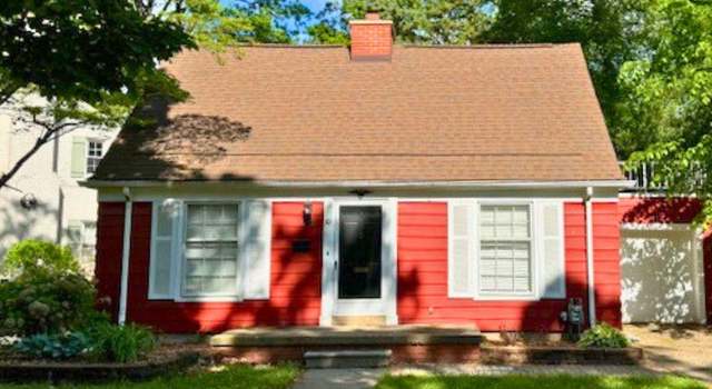Photo of 10 Brookline Ln, Dearborn, MI 48120
