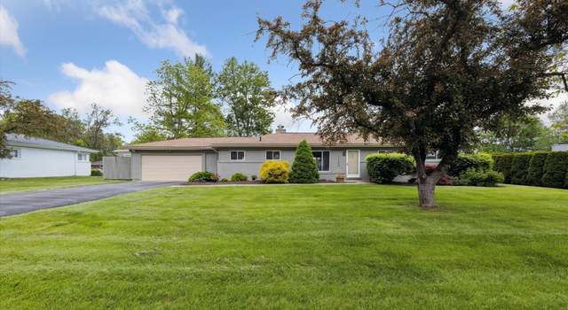 Photo of 7159 Ward Eagle Dr, West Bloomfield, MI 48322