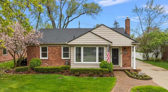 Photo of 16981 Kirkshire Ave, Beverly Hills, MI 48025