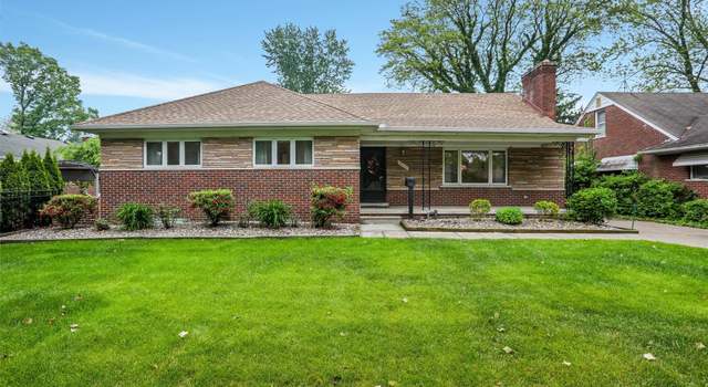 Photo of 19998 Fairway Dr, Grosse Pointe Woods, MI 48236