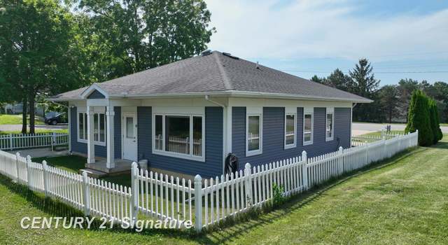 Photo of 1441 E Maple Ave, Burton, MI 48529
