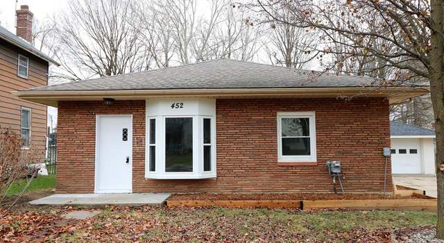 Photo of 452 N Clinton St, Charlotte, MI 48813