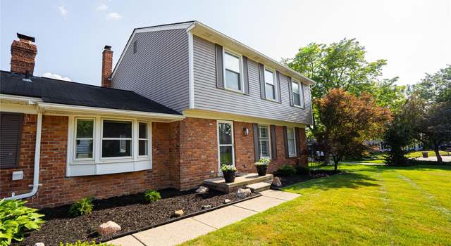 Photo of 42331 Beacontree Ct, Northville, MI 48168