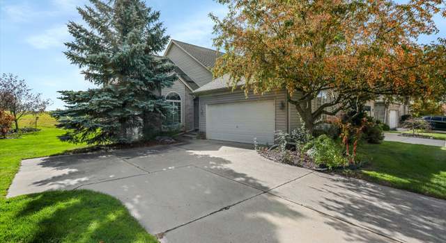 Photo of 32601 Gateway Dr #4, Romulus, MI 48174