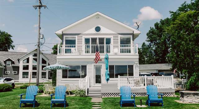 Photo of 10240 W Ferndale Dr, Manitou Beach, MI 49253