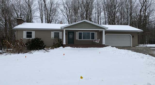 Photo of 998 Adams St, Litchfield, MI 49252