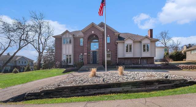 Photo of 3878 Sunset Blvd, Orchard Lake, MI 48324