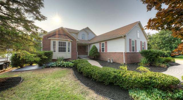 Property at 4269 Warrington Dr, Wixom, MI 48393, 5 beds, 3.5 baths
