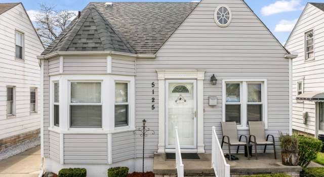 Photo of 5125 Curtis St, Dearborn, MI 48126
