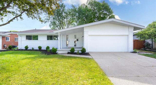 Photo of 30238 Freda Dr, Warren, MI 48093