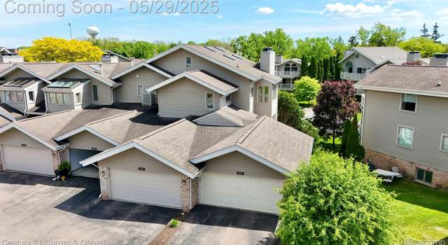 Photo of 21084 Boulder Cir, Northville, MI 48167