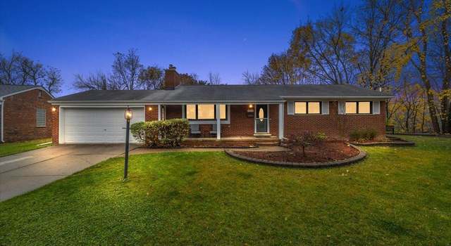 Photo of 24119 Saint Mary Ct, Farmington, MI 48336