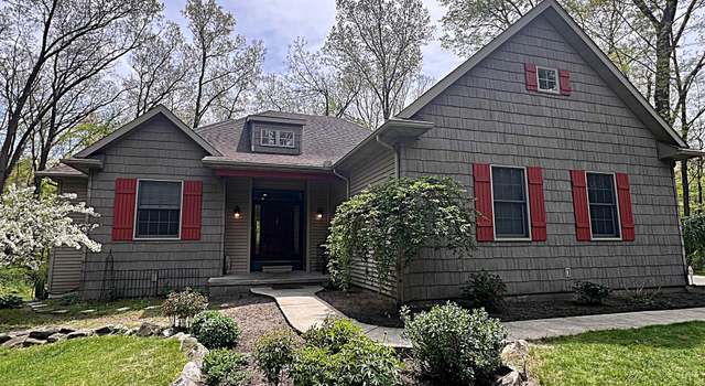 Photo of 9401 Lakeview Dr, Linden, MI 48451