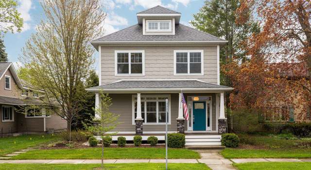 Photo of 215 S Elmwood Ave, Traverse City, MI 49684