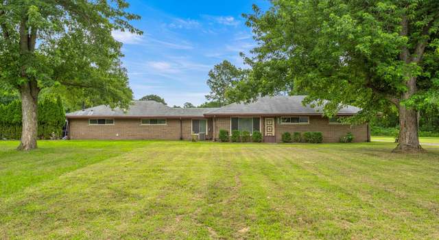 Photo of 19115 Martinsville Rd, Belleville, MI 48111