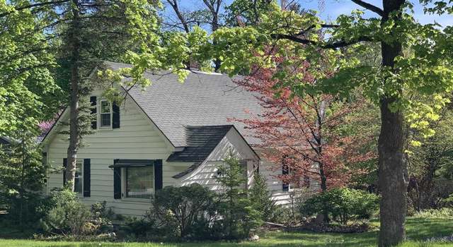 Photo of 1124 Hill St, Traverse City, MI 49684