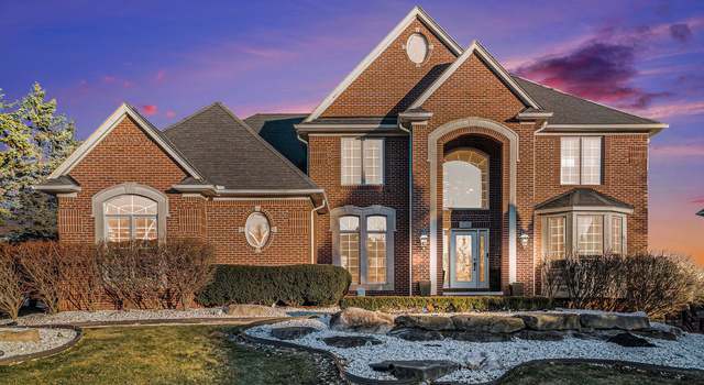 Photo of 1091 Clear Creek Dr, Rochester Hills, MI 48306