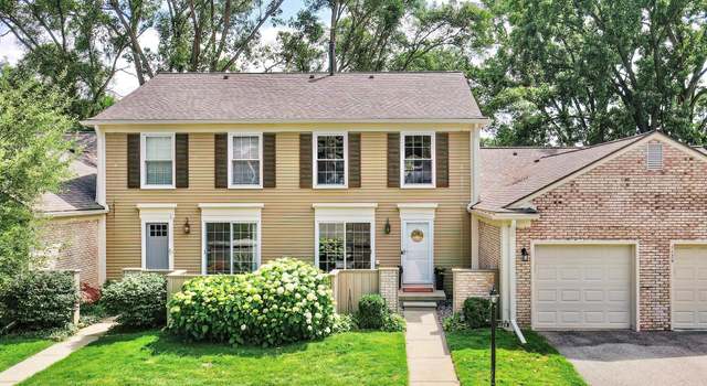 Photo of 1123 Kings Cove Dr, Rochester Hills, MI 48306