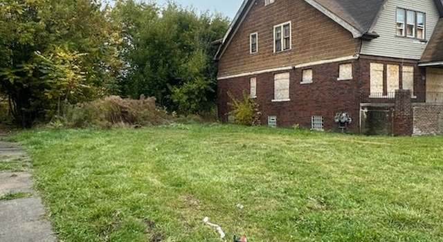 Photo of 5782 Chalmers St, Detroit, MI 48213