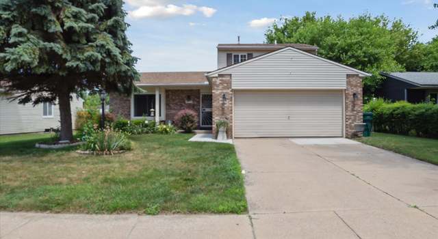 Photo of 28034 Riverbridge Dr, Romulus, MI 48174