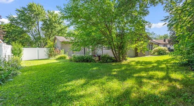 Photo of 609 N Wickshire Ln, Durand, MI 48429