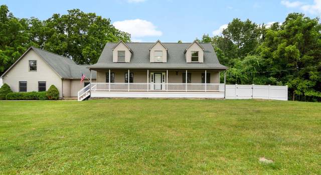 Photo of 485 N Hadley Rd, Ortonville, MI 48462