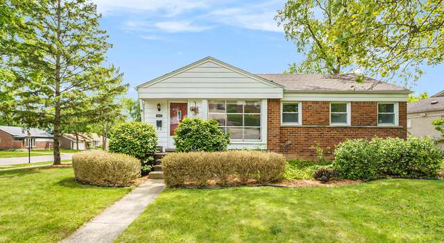Photo of 31667 Folkstone Dr, Farmington, MI 48336