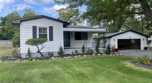 Photo of 2761 Gorlad St, Lake Orion Village, MI 48360