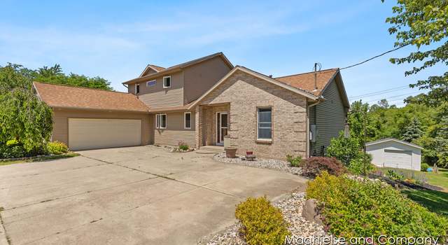 Photo of 1507 146th Ave, Dorr, MI 49323