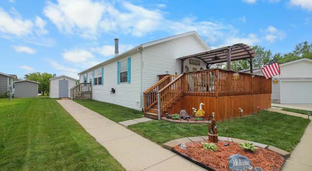 Photo of 24321 Kingston Cir, Flat Rock, MI 48134