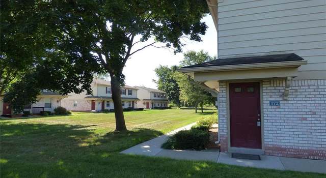 Photo of 172 Princeton Dr #32, South Lyon, MI 48178