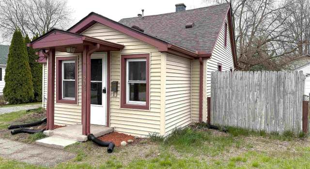 Photo of 204 Oxford St, Bay City, MI 48708