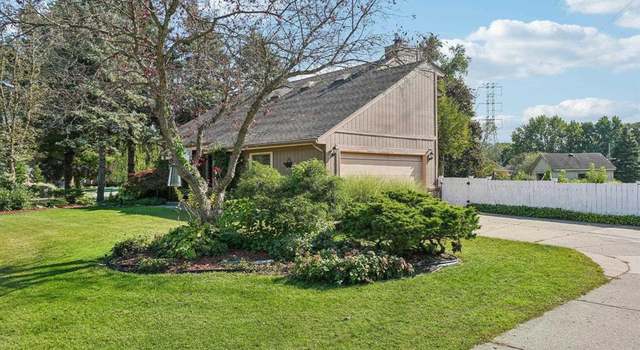 Photo of 5577 Harlowe Dr, Shelby Twp, MI 48316