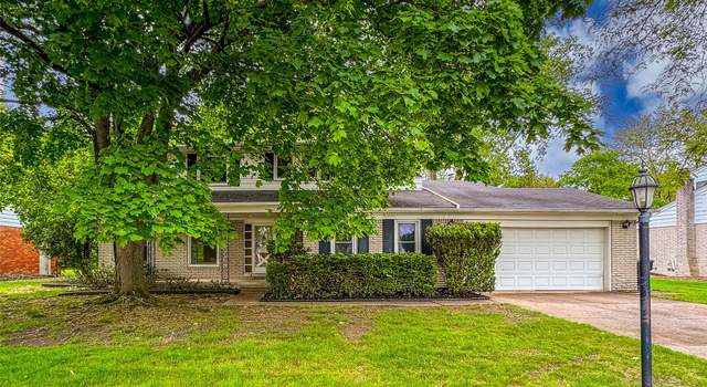 Photo of 28988 Ramblewood Dr, Farmington Hills, MI 48334
