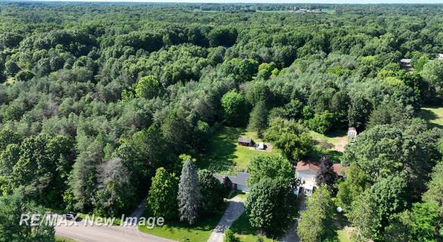 Photo of 9377 Hubbard Rd, Richfield Township, MI 48423