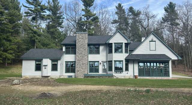Photo of 1238 W Timber Trail Dr, Whitehall, MI 49461