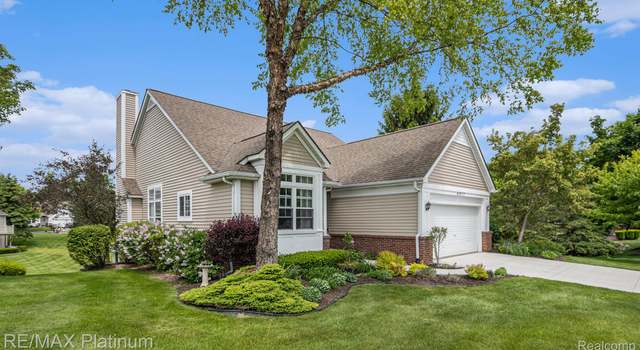Photo of 4977 Northfield Dr #49, Howell, MI 48843