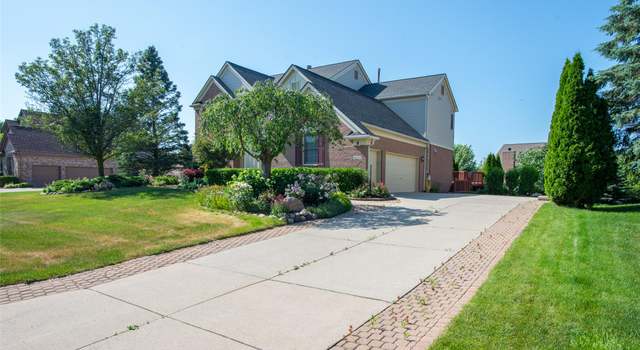 Photo of 4233 Holly Ln, Rochester, MI 48306