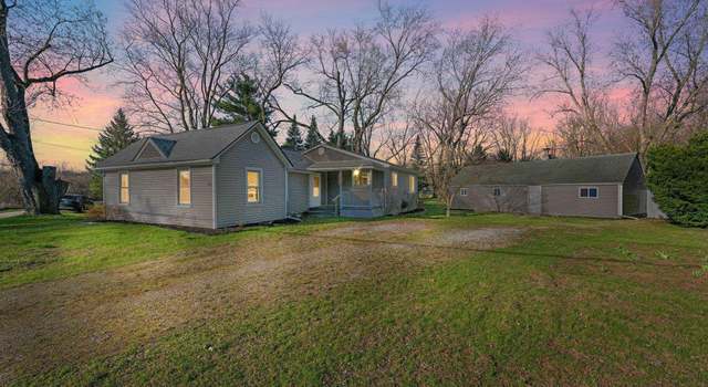 Photo of 8336 Whiteford Center Rd, Ottawa Lake, MI 49267