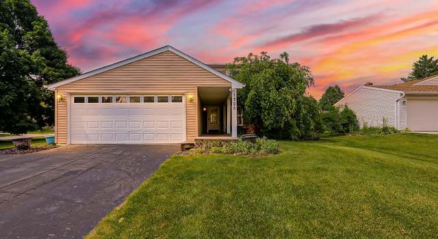 Photo of 1725 Windingway Dr, Wixom, MI 48393