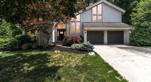 Photo of 30462 Knighton Dr, Farmington Hills, MI 48331