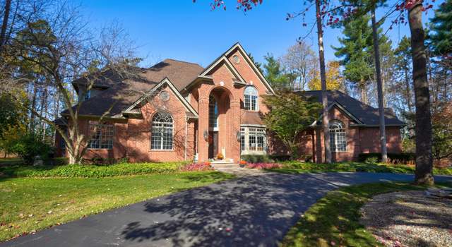 Photo of 5430 Arbor Bay Ct, Brighton, MI 48116