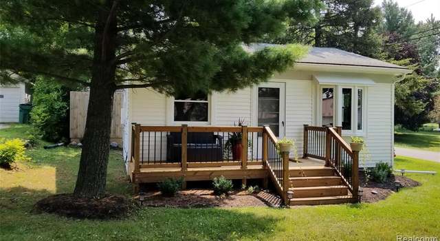Photo of 2320 Commonwealth Ave, Auburn Hills, MI 48326