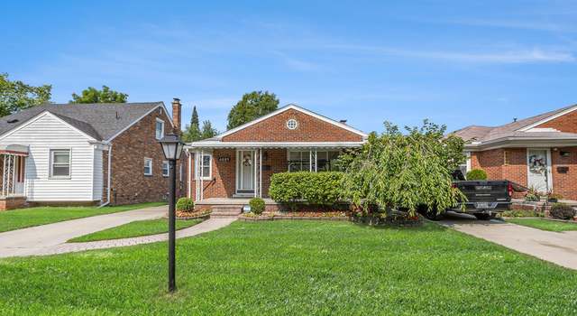 Photo of 6889 N Vernon St, Dearborn Heights, MI 48127