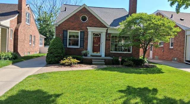 Photo of 20928 Kenmore Ave, Harper Woods, MI 48225