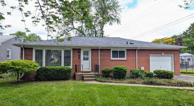 Photo of 555 Bellestri Dr, Monroe, MI 48161