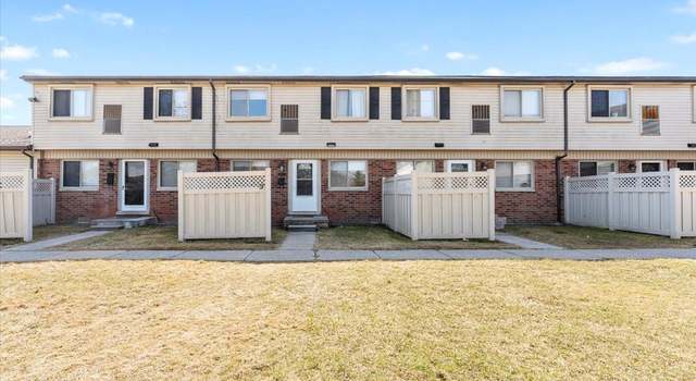 Photo of 24975 Mayfair St, Flat Rock, MI 48134