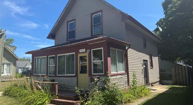 Photo of 2121 4th St, Trenton, MI 48183