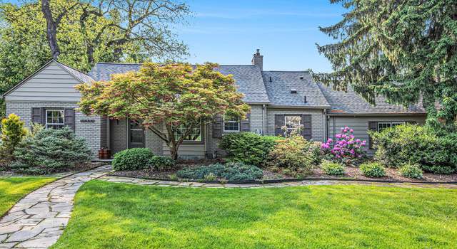 Photo of 32644 Colony Hill Dr, Franklin, MI 48025